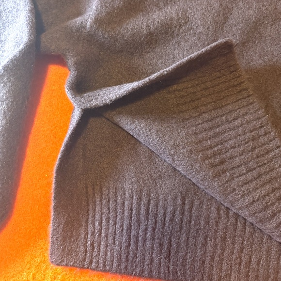 Zara dark purple eggplant touch of wool soft round neck cropped sweater NWT - Picture 6 of 12